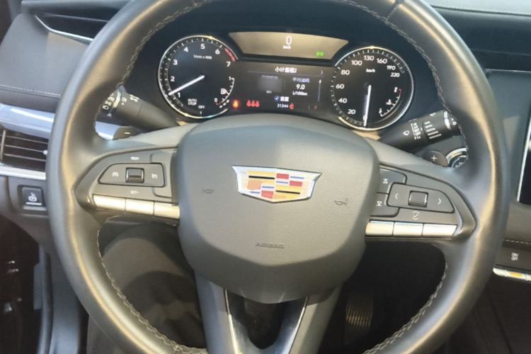 Used Cadillac XT4 2022 28T Two-Wheel Drive Fashion Edition Steering Wheel
