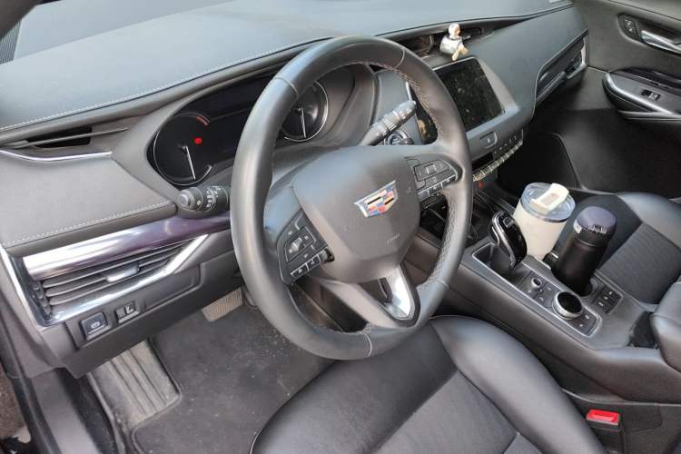 Used Cadillac XT4 2022 28T Two-Wheel Drive Fashion Edition Steering Wheel