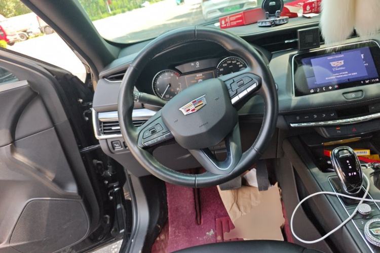 Used Cadillac XT4 2022 28T Two-Wheel Drive Fashion Edition Steering Wheel
