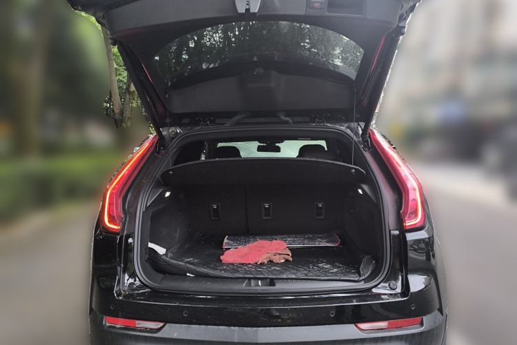 Used Cadillac XT4 2022 28T Two-Wheel Drive Fashion Edition Trunk