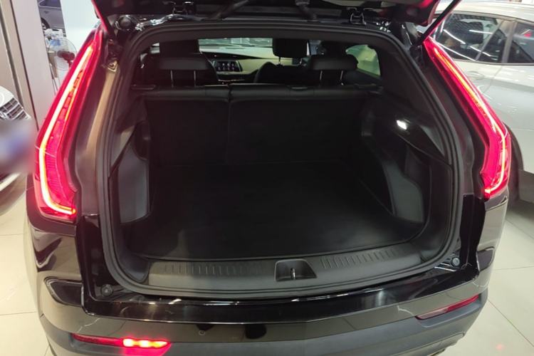 Used Cadillac XT4 2022 28T Two-Wheel Drive Fashion Edition Trunk