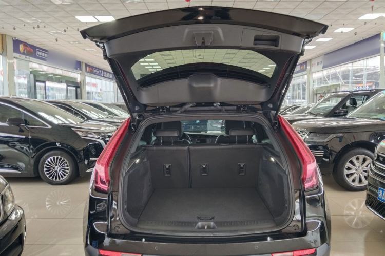 Used Cadillac XT4 2022 28T Two-Wheel Drive Fashion Edition Trunk