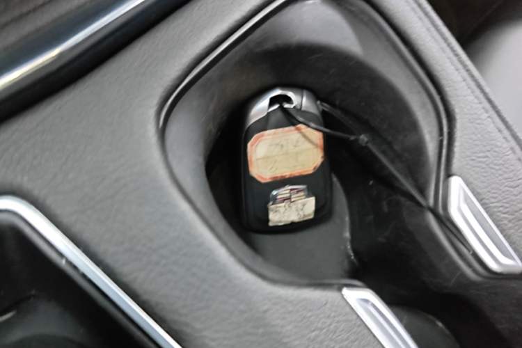 Used Cadillac XT4 2022 28T Two-Wheel Drive Fashion Edition Vehicle Key