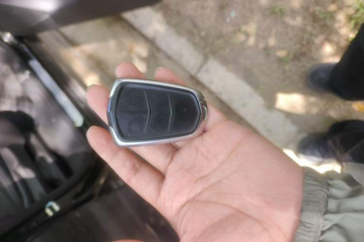 Used Cadillac XT4 2022 28T Two-Wheel Drive Fashion Edition Vehicle Key