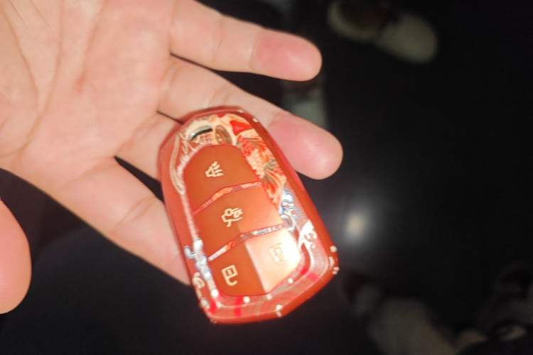 Used Cadillac XT4 2022 28T Two-Wheel-Drive Luxury Version Vehicle Key