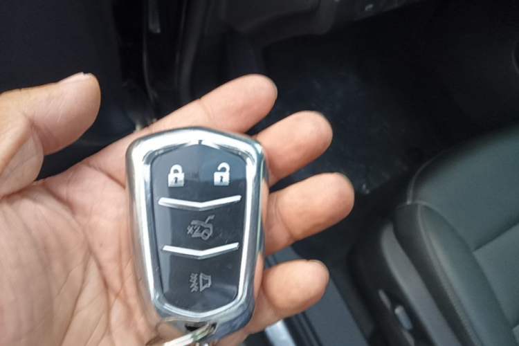 Used Cadillac XT4 2022 28T Two-Wheel-Drive Luxury Version Vehicle Key