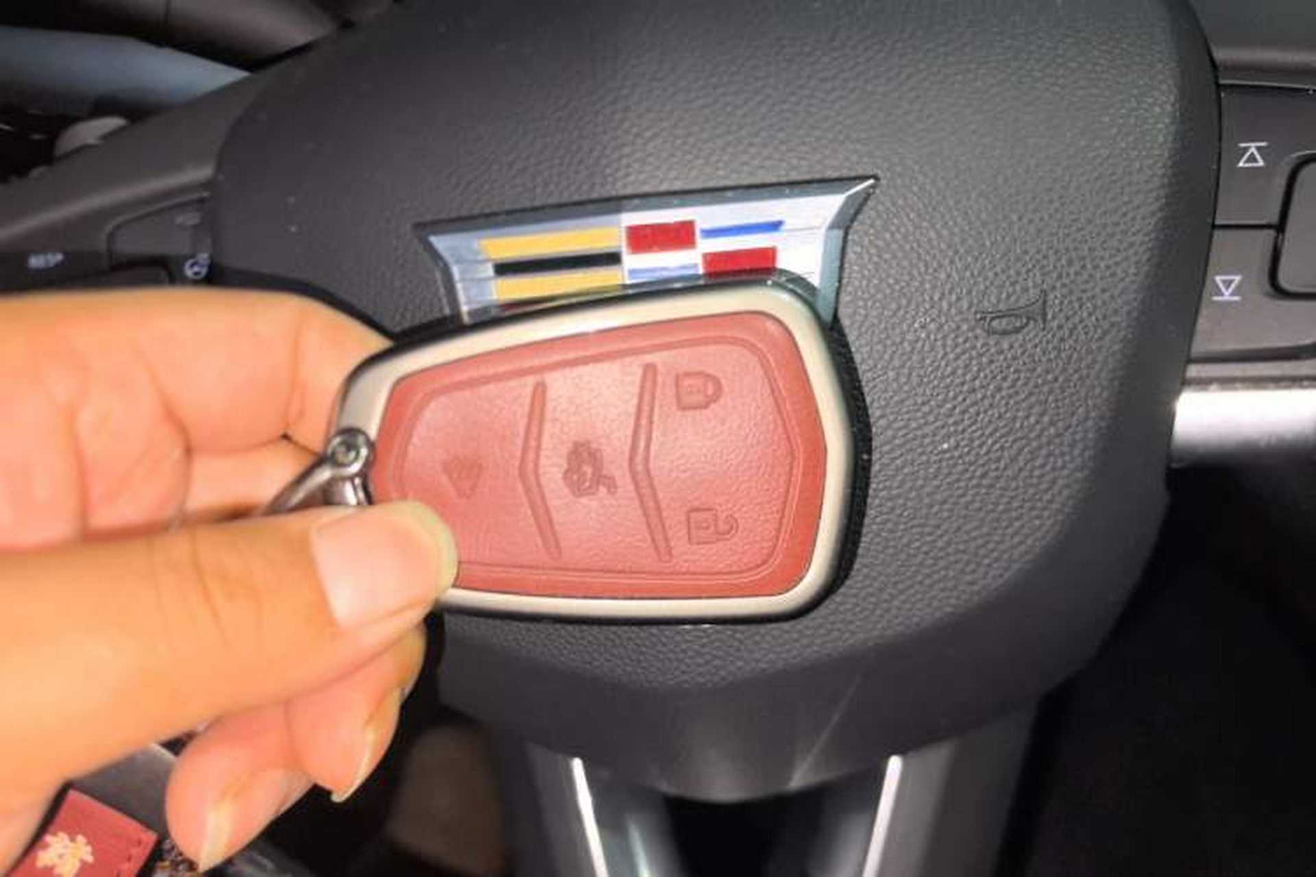Used Cadillac XT4 2022 28T Two-Wheel-Drive Luxury Version Vehicle Key