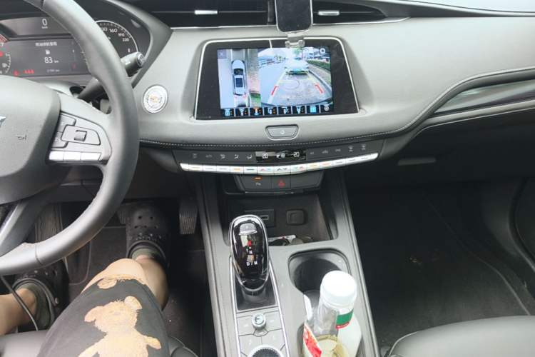 Used Cadillac XT4 2022 28T Two-Wheel Drive Fashion Edition Audio And AC Panel