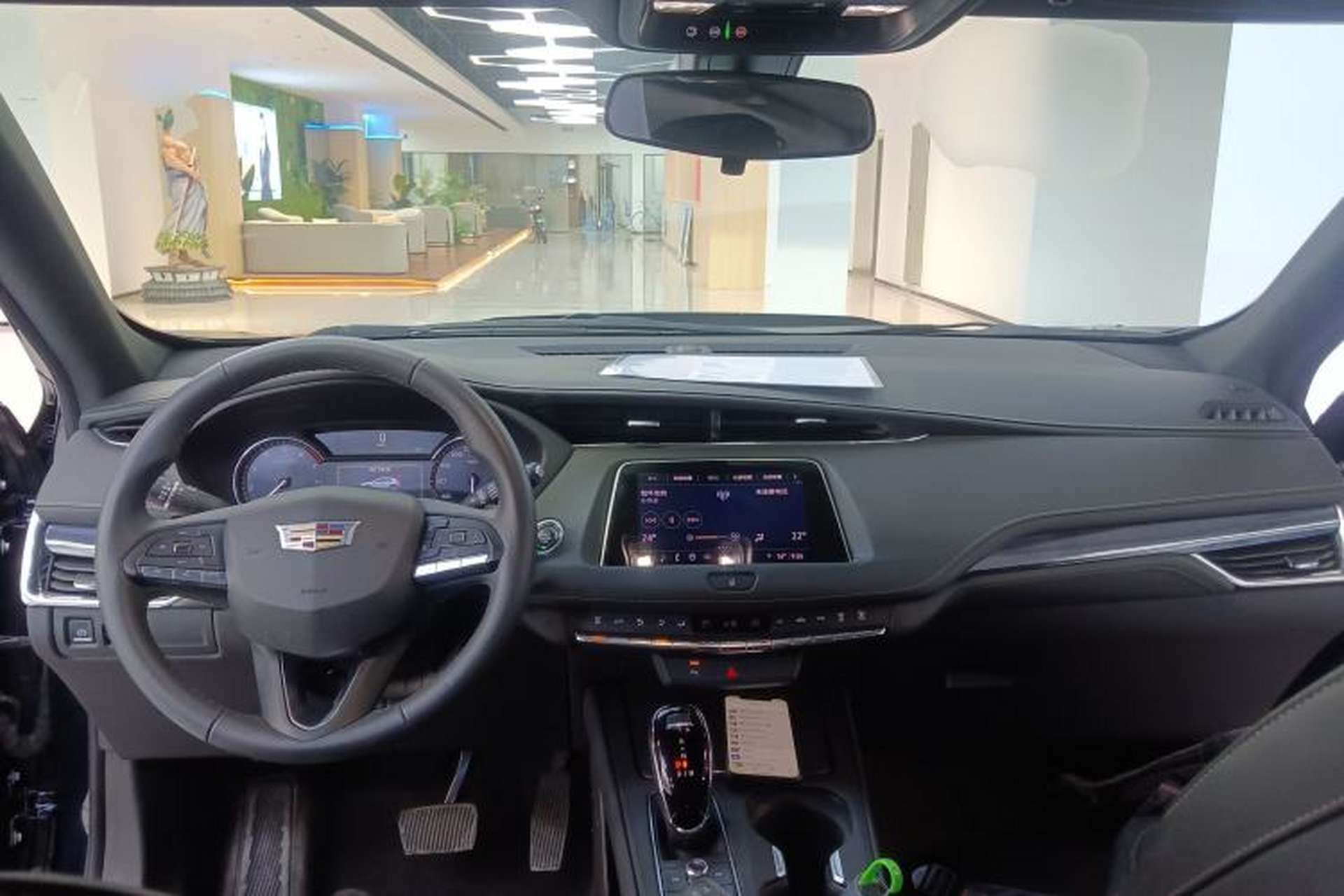 Used Cadillac XT4 2022 28T Two-Wheel Drive Fashion Edition Center Console