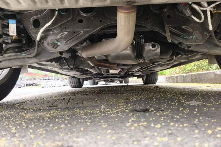 Used Cadillac XT4 2022 28T Two-Wheel Drive Fashion Edition Chassis Rear