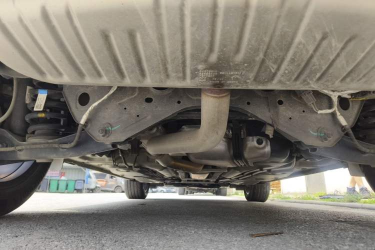 Used Cadillac XT4 2022 28T Two-Wheel Drive Prestige Version Chassis Rear