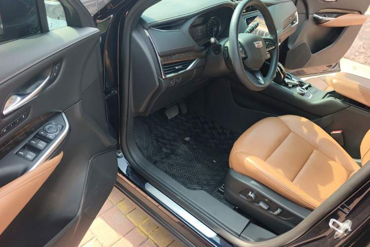 Used Cadillac XT4 2022 28T Two-Wheel Drive Prestige Version Driver Seat