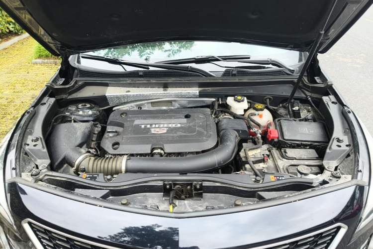 Used Cadillac XT4 2022 28T Two-Wheel Drive Fashion Edition Engine Bay