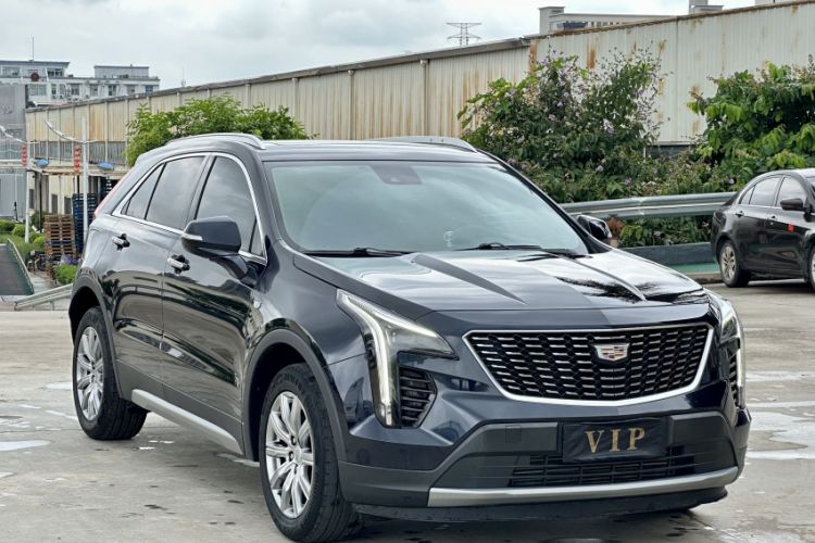 Used Cadillac XT4 2022 28T Two-Wheel-Drive Luxury Version Exterior 2