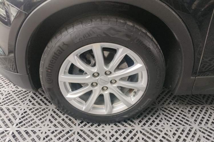Used Cadillac XT4 2022 28T Two-Wheel Drive Fashion Edition Exterior 4