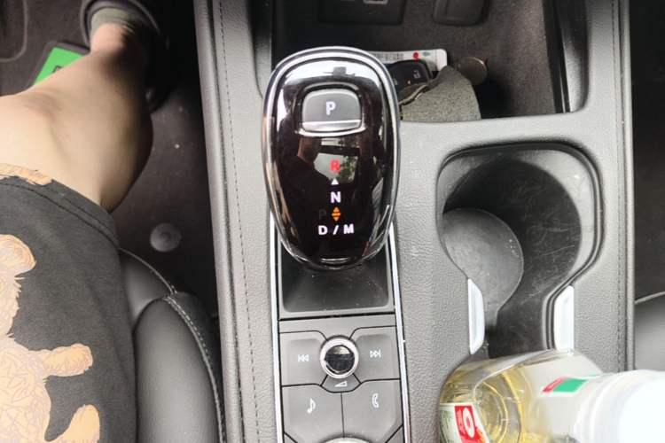 Used Cadillac XT4 2022 28T Two-Wheel Drive Fashion Edition Gear Lever