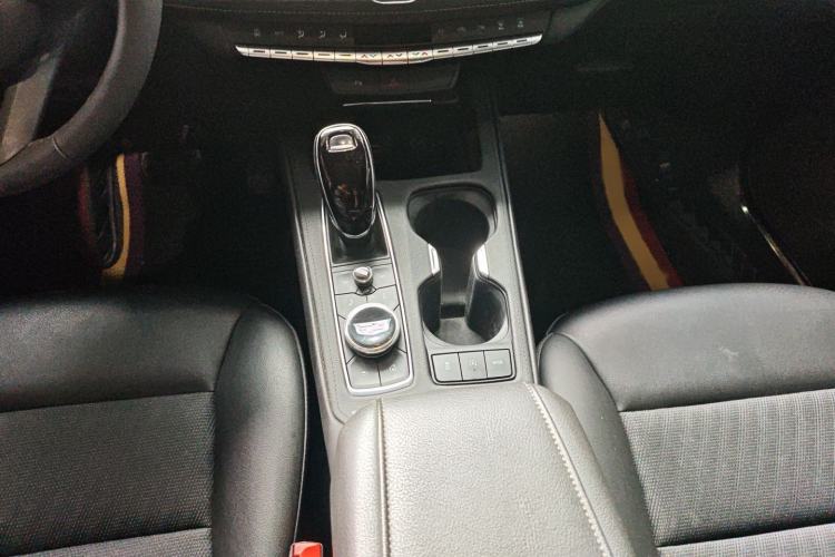 Used Cadillac XT4 2022 28T Two-Wheel Drive Fashion Edition Gear Lever