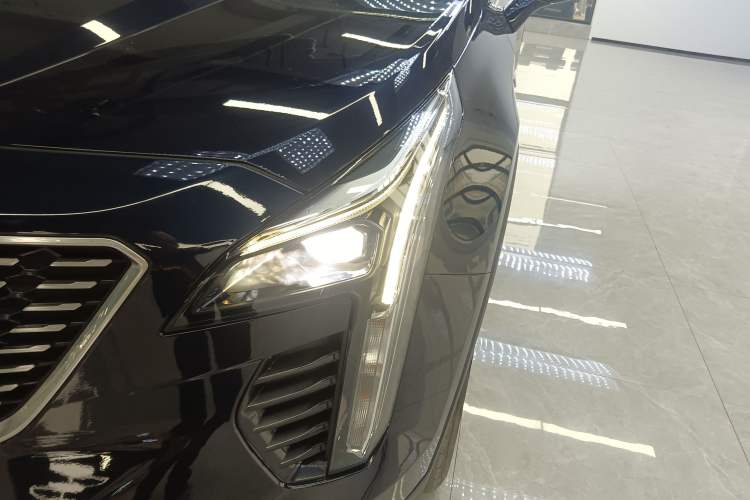Used Cadillac XT4 2022 28T Two-Wheel Drive Fashion Edition Left Front Headlight