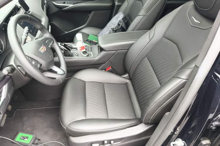 Used Cadillac XT4 2022 28T Two-Wheel Drive Fashion Edition Left Front Seat