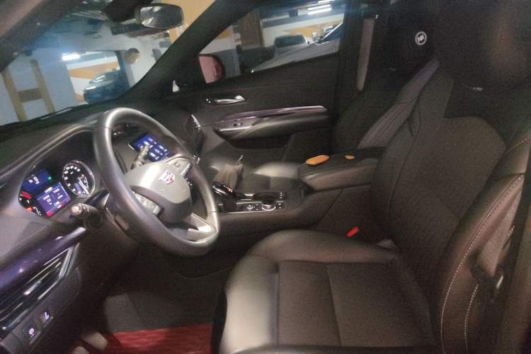 Used Cadillac XT4 2022 28T Two-Wheel Drive Fashion Edition Left Front Seat