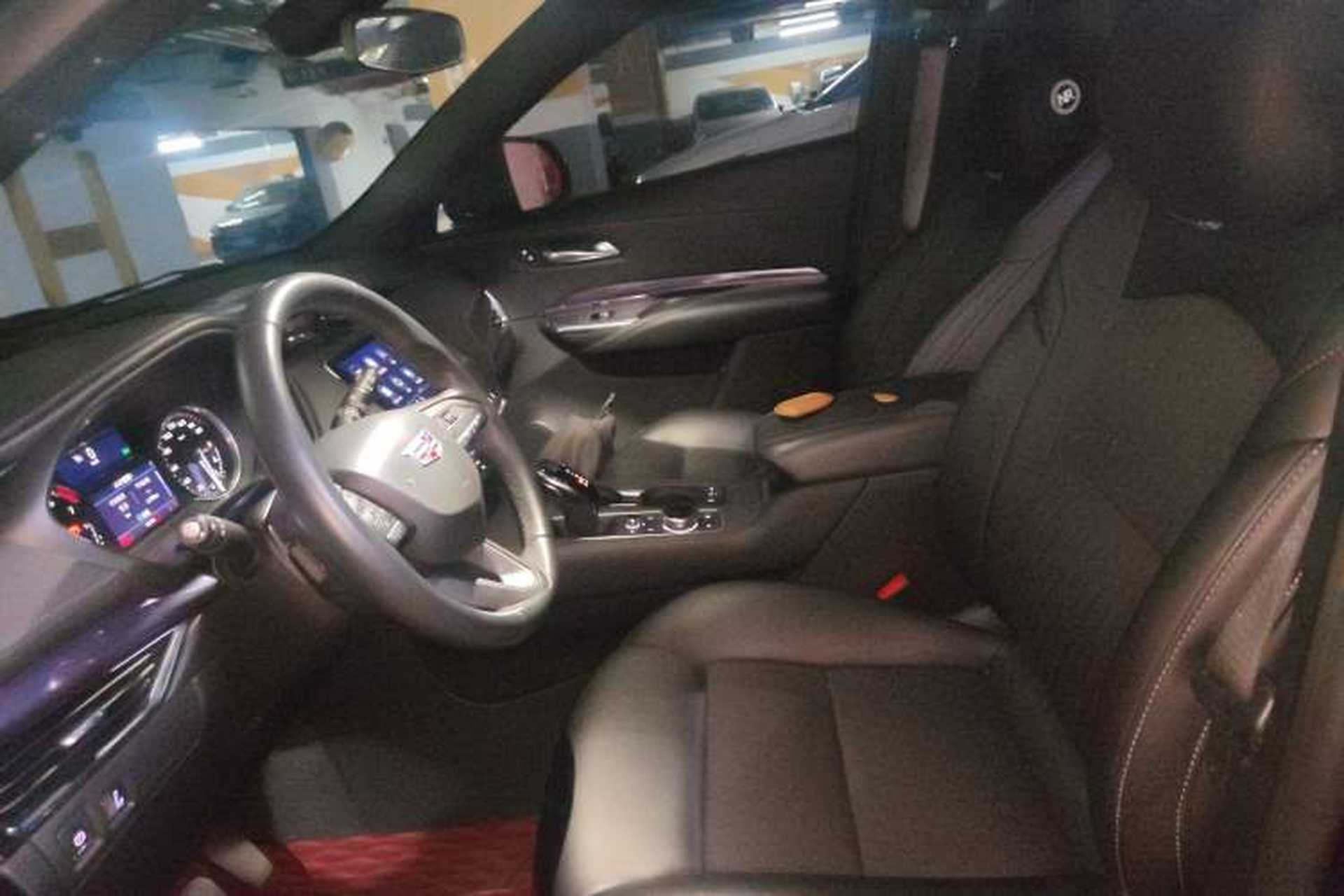 Used Cadillac XT4 2022 28T Two-Wheel Drive Fashion Edition Left Front Seat