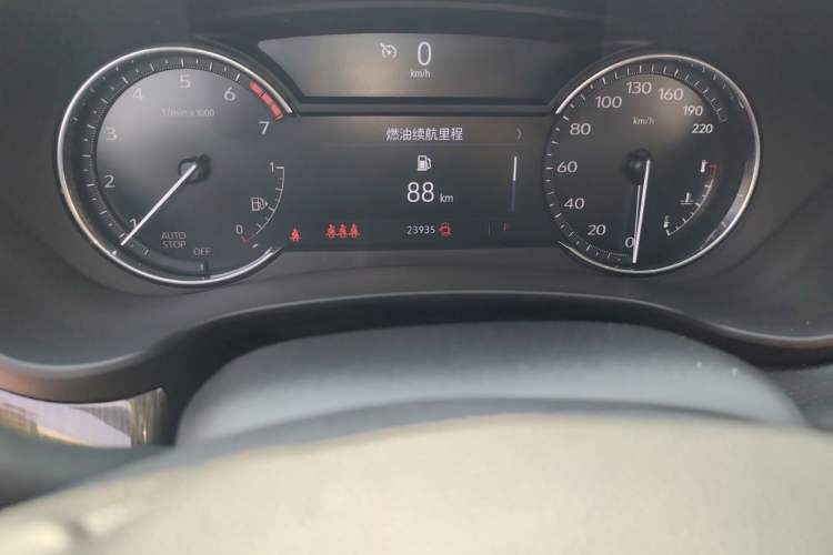 Used Cadillac XT4 2022 28T Two-Wheel Drive Prestige Version Odometer Close Up