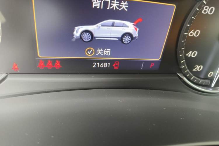 Used Cadillac XT4 2022 28T Two-Wheel Drive Prestige Version Odometer Close Up