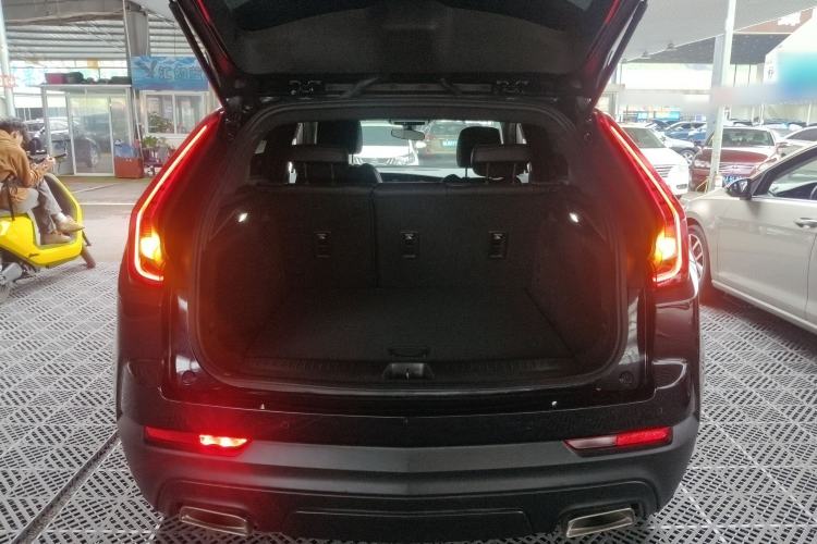 Used Cadillac XT4 2022 28T Two-Wheel Drive Fashion Edition Trunk