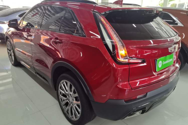 Used Cadillac XT4 2022 28T Four-Wheel Drive Platinum Edition Exterior 2