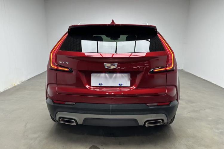 Used Cadillac XT4 2022 28T Two-Wheel-Drive Luxury Version Exterior 4