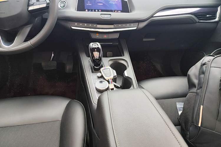 Used Cadillac XT4 2022 28T Two-Wheel Drive Fashion Edition Gear Lever