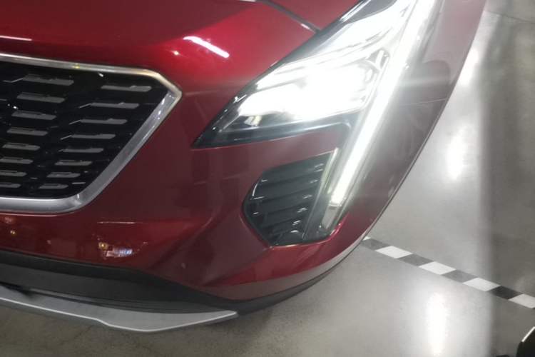 Used Cadillac XT4 2022 28T Two-Wheel-Drive Luxury Version Left Front Headlight
