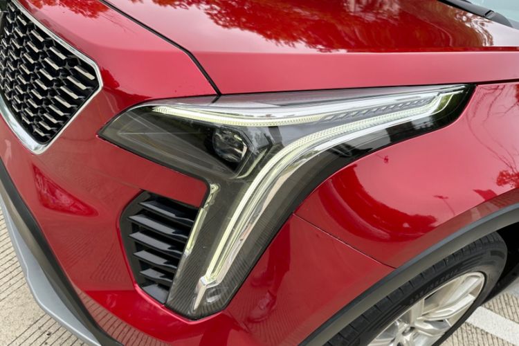 Used Cadillac XT4 2022 28T Two-Wheel-Drive Luxury Version Left Front Headlight