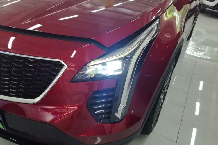 Used Cadillac XT4 2022 28T Four-Wheel Drive Platinum Edition Left Front Headlight
