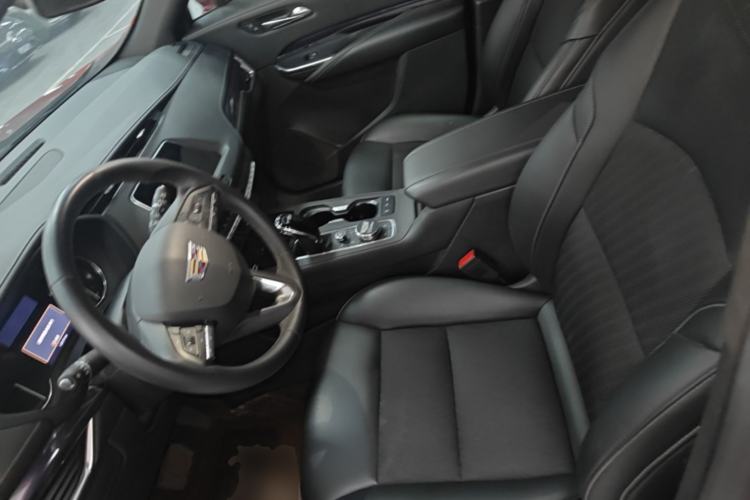 Used Cadillac XT4 2022 28T Two-Wheel Drive Fashion Edition Left Front Seat