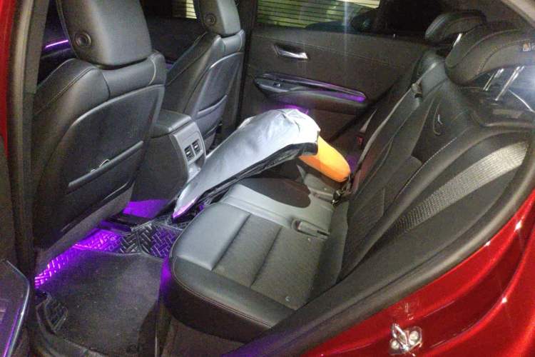 Used Cadillac XT4 2022 28T Two-Wheel Drive Fashion Edition Left Rear Seat