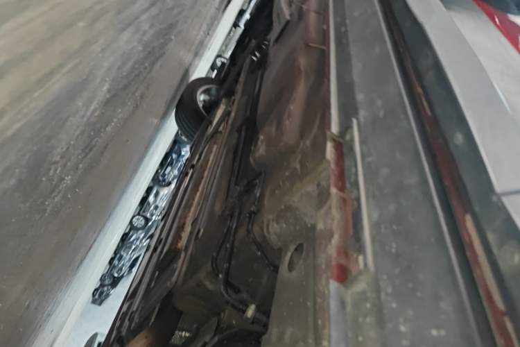 Used Cadillac XT4 2022 28T Two-Wheel Drive Fashion Edition Left Side Sill