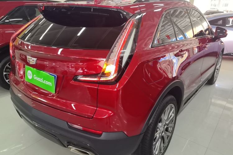 Used Cadillac XT4 2022 28T Four-Wheel Drive Platinum Edition Rear Right 45 Deg