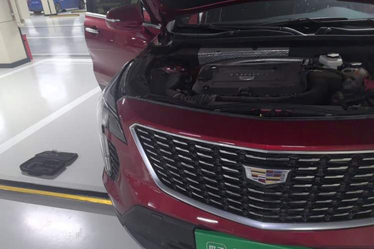 Used Cadillac XT4 2022 28T Two-Wheel-Drive Luxury Version Right Front Headlight