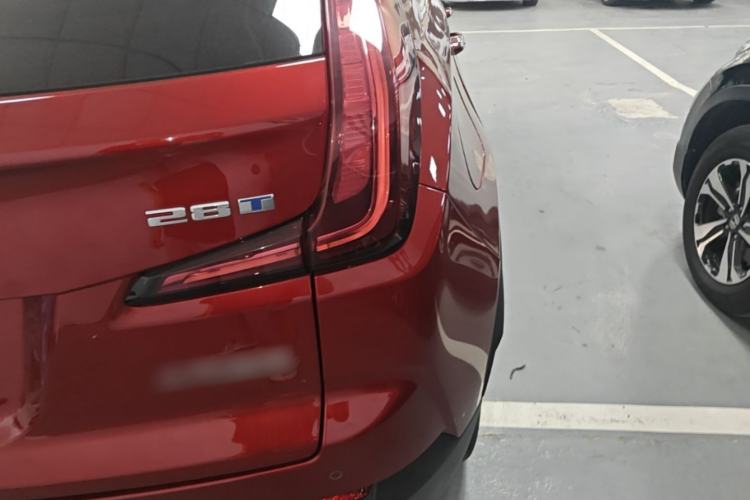 Used Cadillac XT4 2022 28T Two-Wheel Drive Fashion Edition Right Rear Taillight