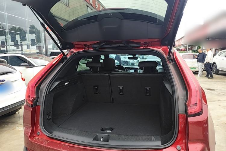 Used Cadillac XT4 2022 28T Two-Wheel Drive Fashion Edition Trunk