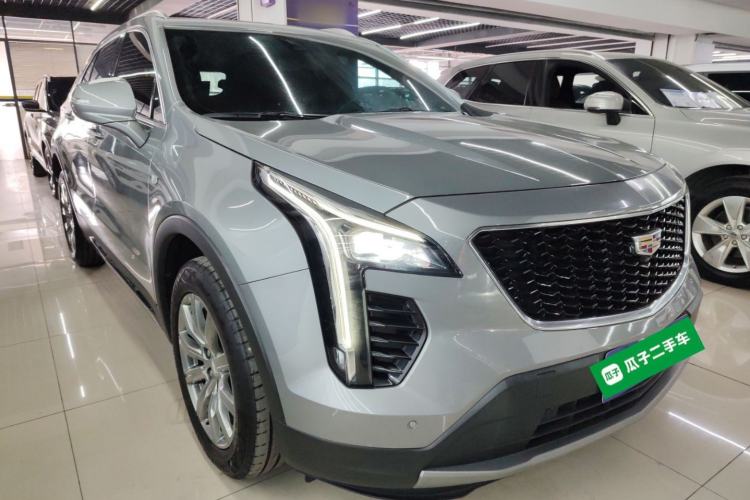 Used Cadillac XT4 2022 28T Two-Wheel-Drive Luxury Version Exterior 2