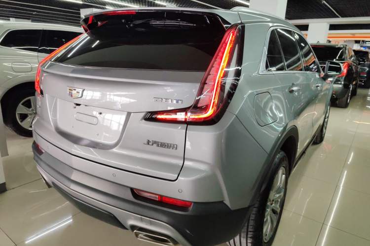 Used Cadillac XT4 2022 28T Two-Wheel-Drive Luxury Version Exterior 5