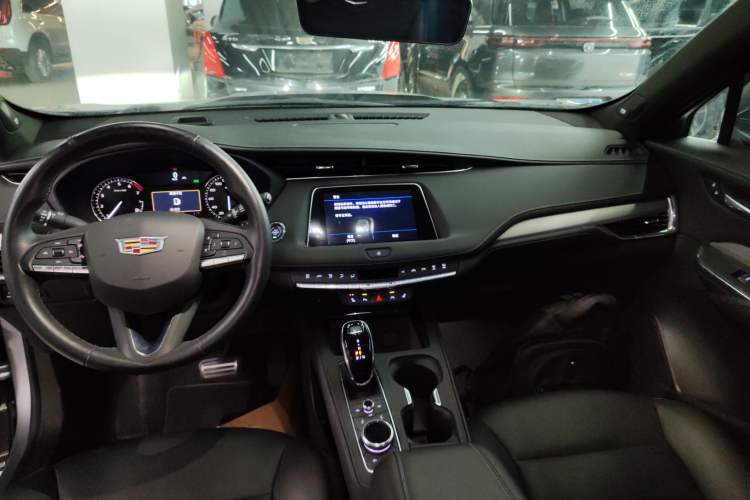 Used Cadillac XT4 2022 28T Two-Wheel-Drive Luxury Version Gear Lever