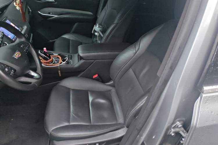 Used Cadillac XT4 2022 28T Two-Wheel Drive Prestige Version Left Front Seat