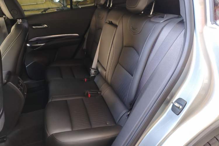 Used Cadillac XT4 2022 28T Two-Wheel Drive Fashion Edition Left Rear Seat