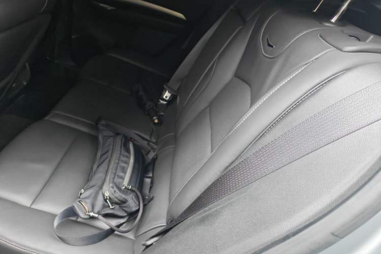Used Cadillac XT4 2022 28T Two-Wheel Drive Prestige Version Left Rear Seat