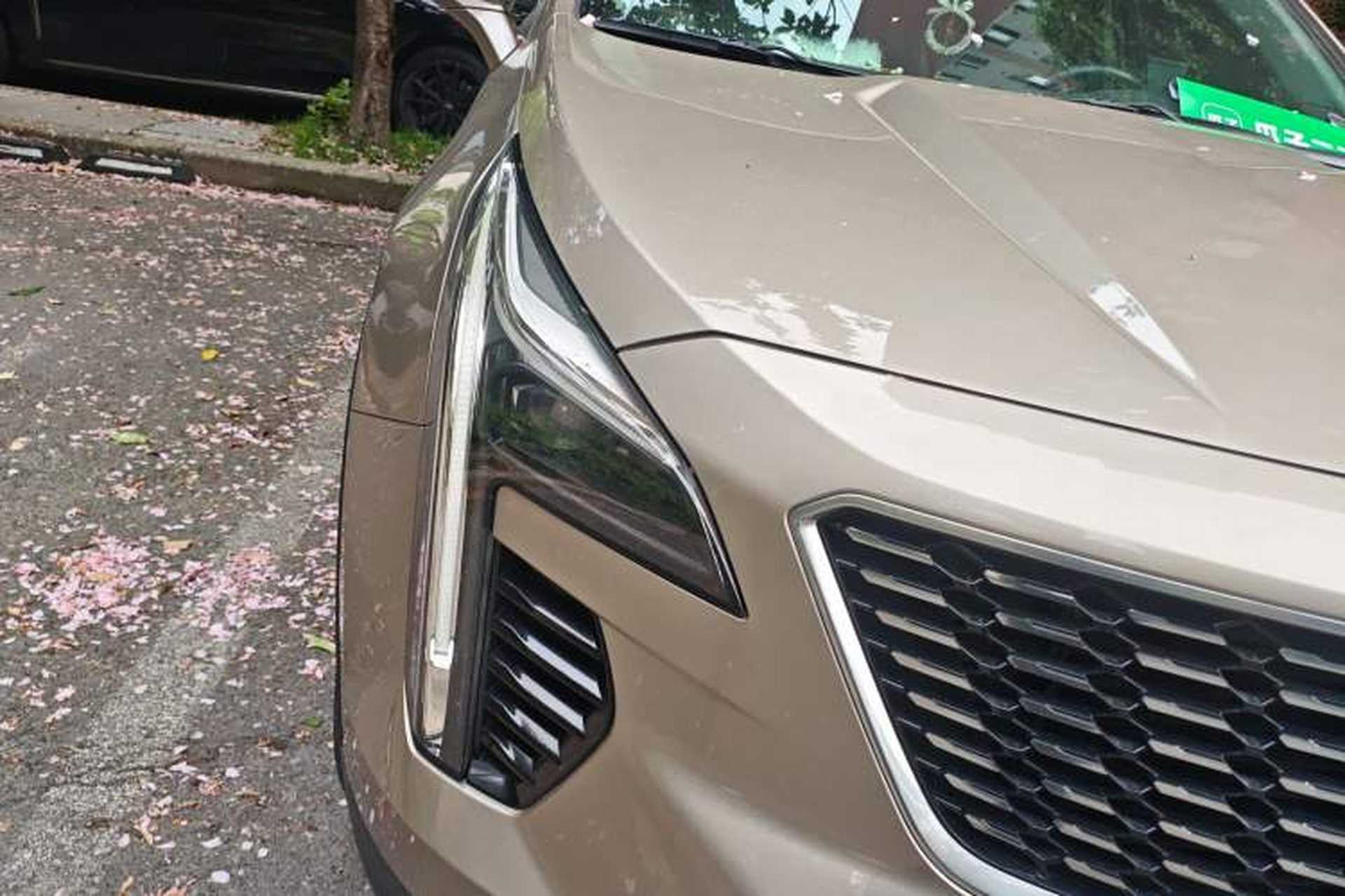 Used Cadillac XT4 2022 28T Two-Wheel-Drive Luxury Version Right Front Headlight