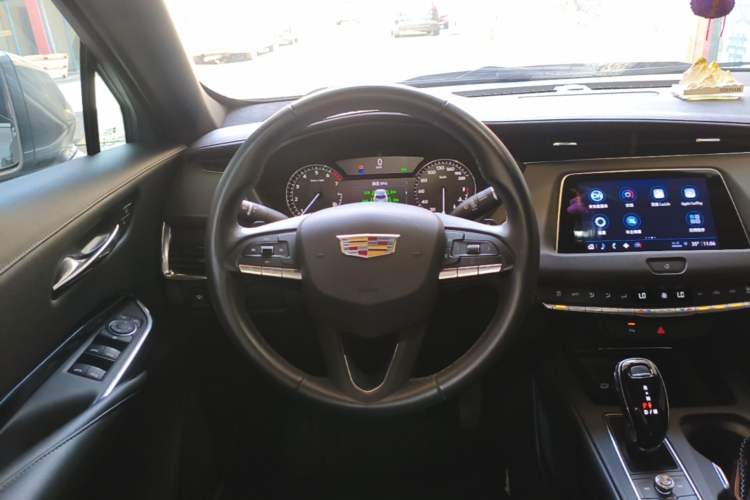 Used Cadillac XT4 2022 28T Two-Wheel Drive Fashion Edition Steering Wheel