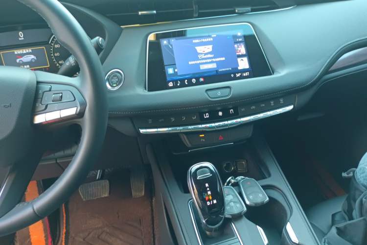 Used Cadillac XT4 2022 28T Two-Wheel Drive Fashion Edition Audio And AC Panel